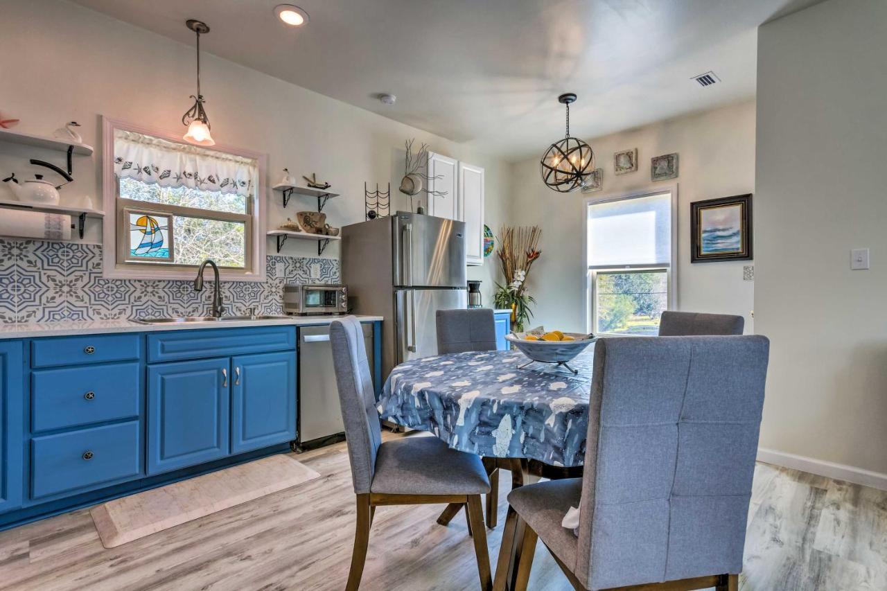 East Bay Vacation Rental With Dock! Navarre Buitenkant foto