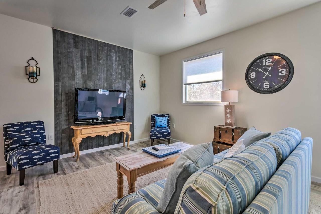 East Bay Vacation Rental With Dock! Navarre Buitenkant foto
