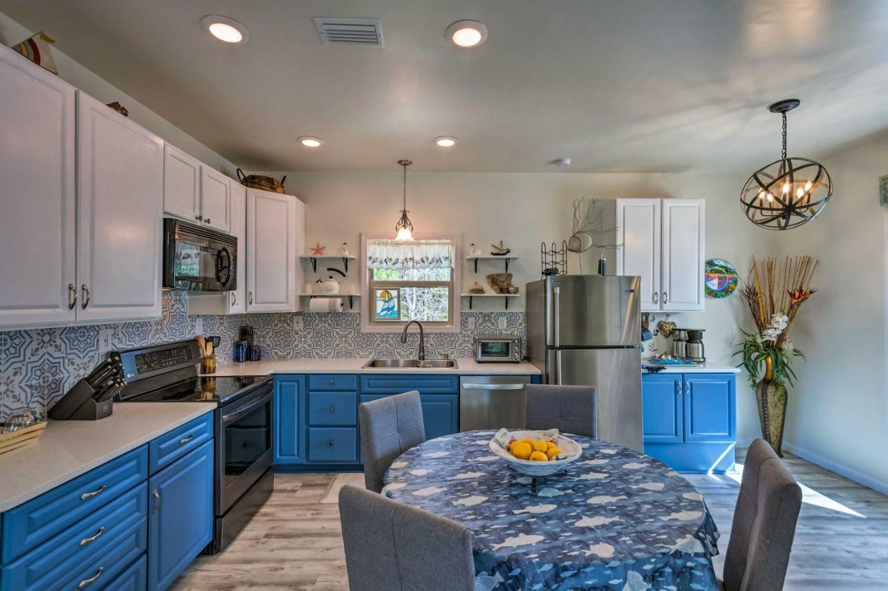 East Bay Vacation Rental With Dock! Navarre Buitenkant foto
